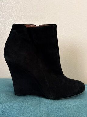 Sam Edelman Wilma Black Suede Wedge Ankle Booties Size 10M
